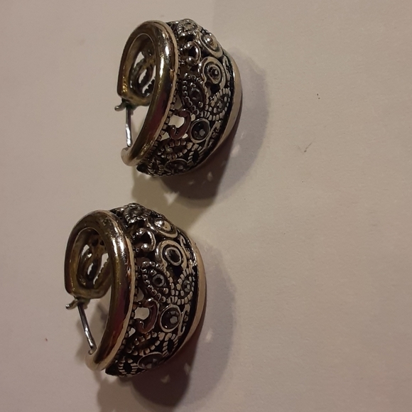 Silvertone Pierced Earrings - Picture 1 of 5